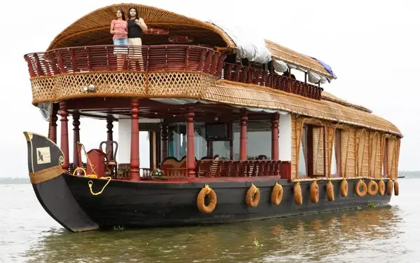 Kumarakom Castle Houseboats — Houseboat operator in Kumarakom