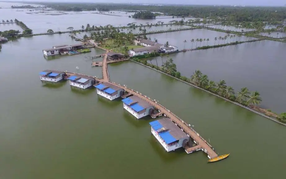 Aquatic Floating Resort — Resort in Kumbalangi