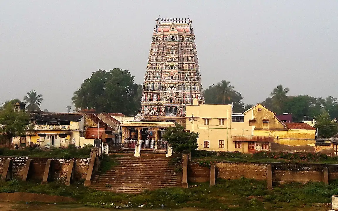Adhi Ratneswarar Temple, Thiruvadanai — Temple