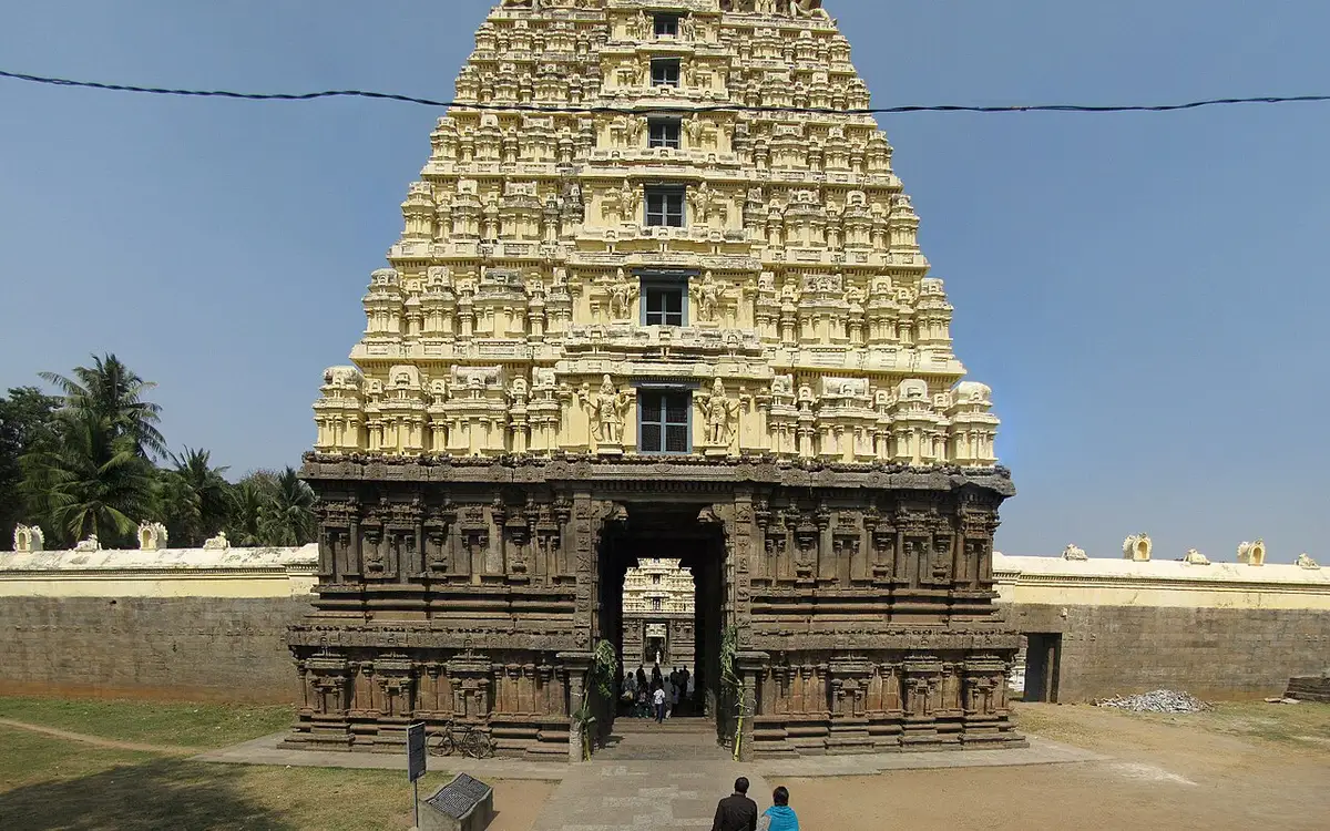 Jalakandeswarar Temple — Temple