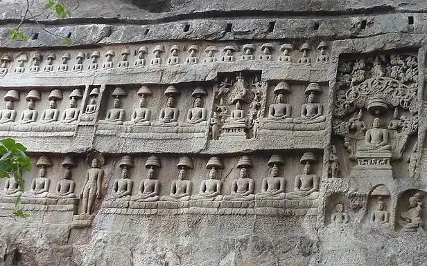 Kalugumalai Jain Beds — Heritage