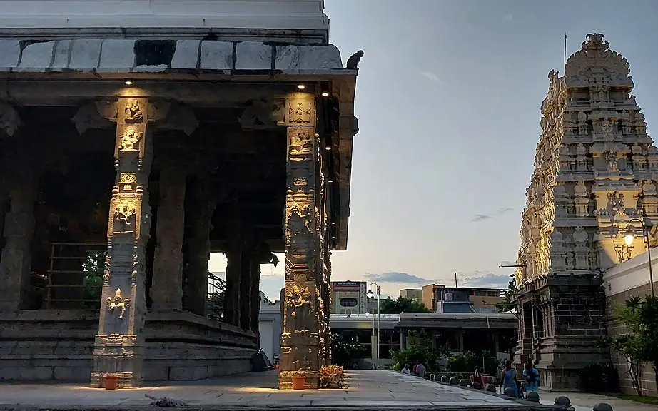 Kamakshi Amman Temple — Temple