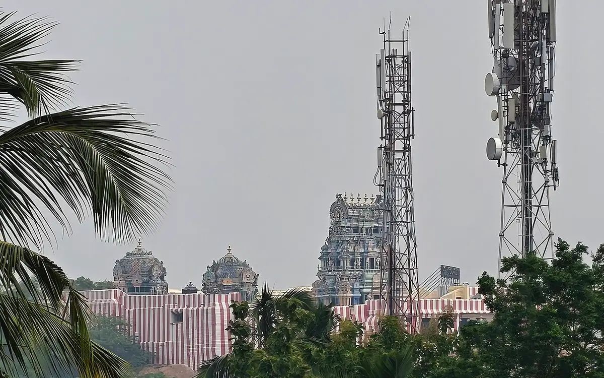 Kundrakudi Shanmughanathar (Murugan) Temple — Temple