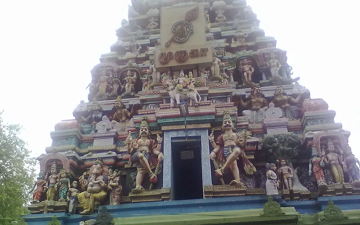 Pazhamudircholai Murugan Temple — Temple