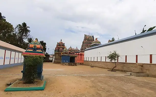 Rathnagiriswarar Temple, Thirumarugal — Temple