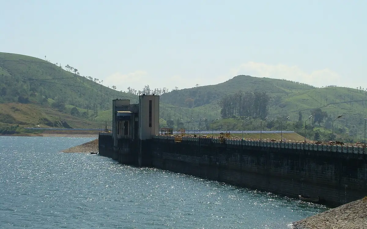 Sholayar Dam (Upper Solaiyar) — Dam