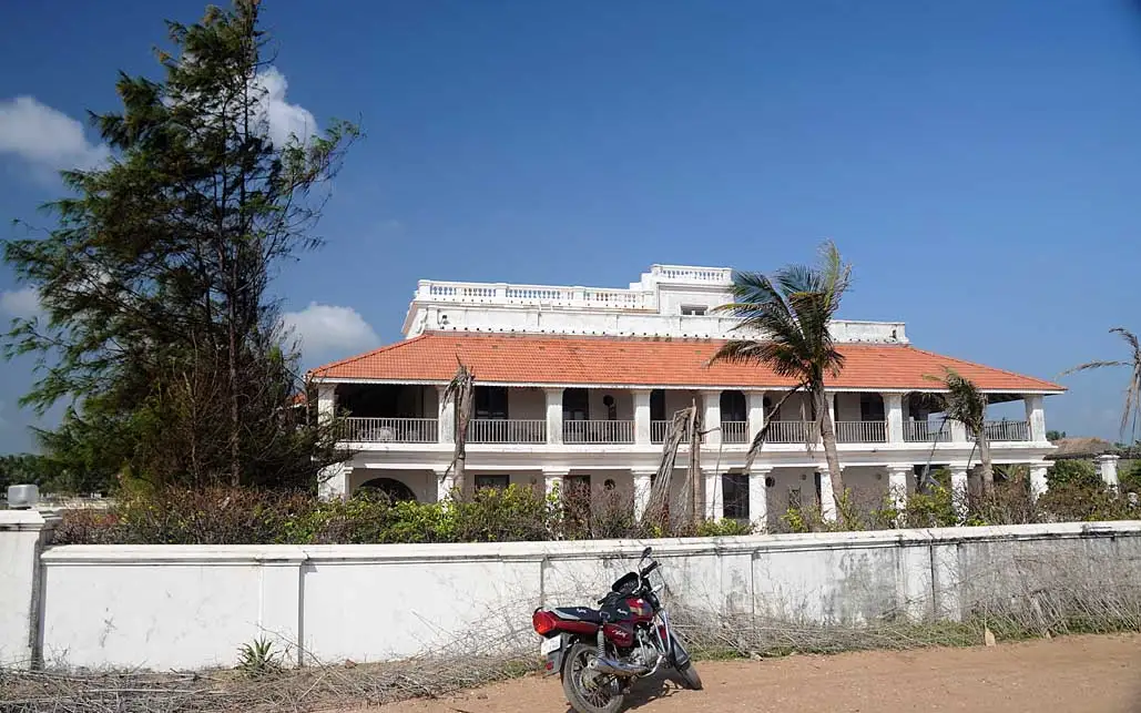 Tharangambadi (Tranquebar) Town & Beach — Beach