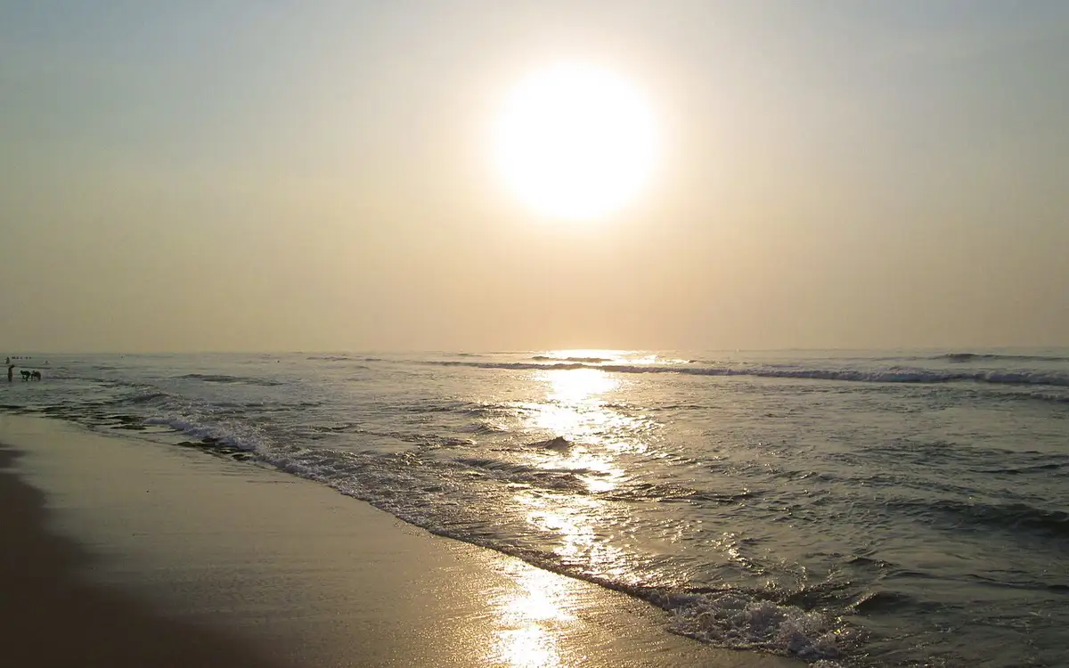 Tiruchendur Beach — Beach