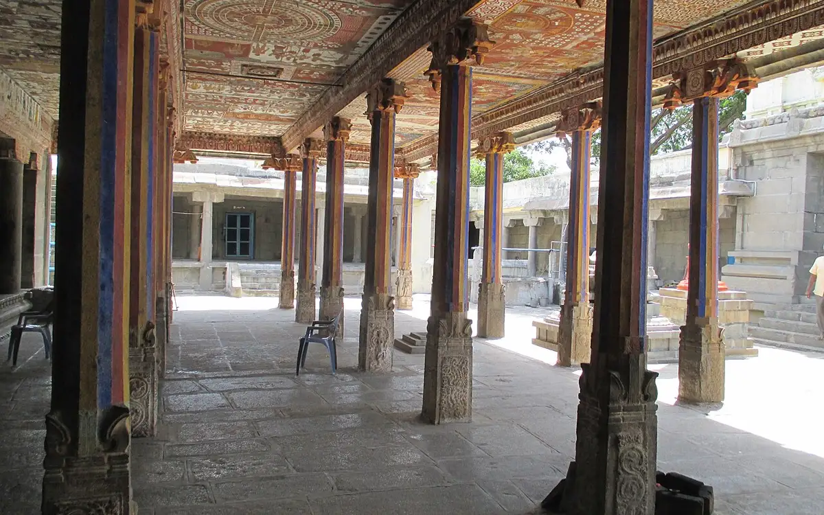 Trilokyanatha Jain Temple — Temple