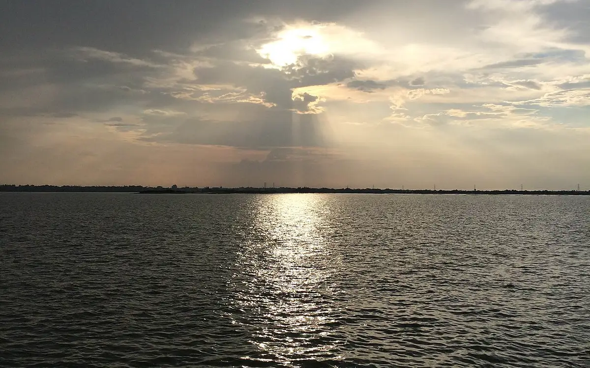 Veeranam Lake — Dam