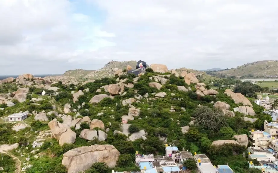 Avathi Betta — Temple