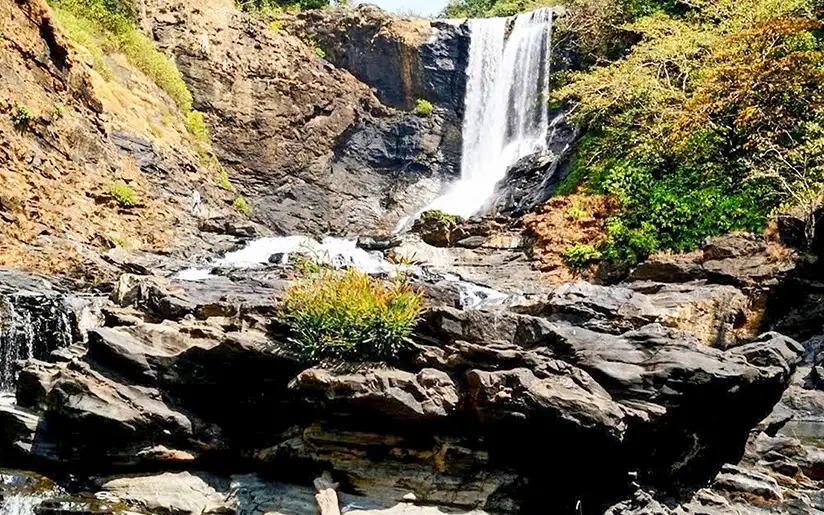 Vajrapoha Falls — Waterfall
