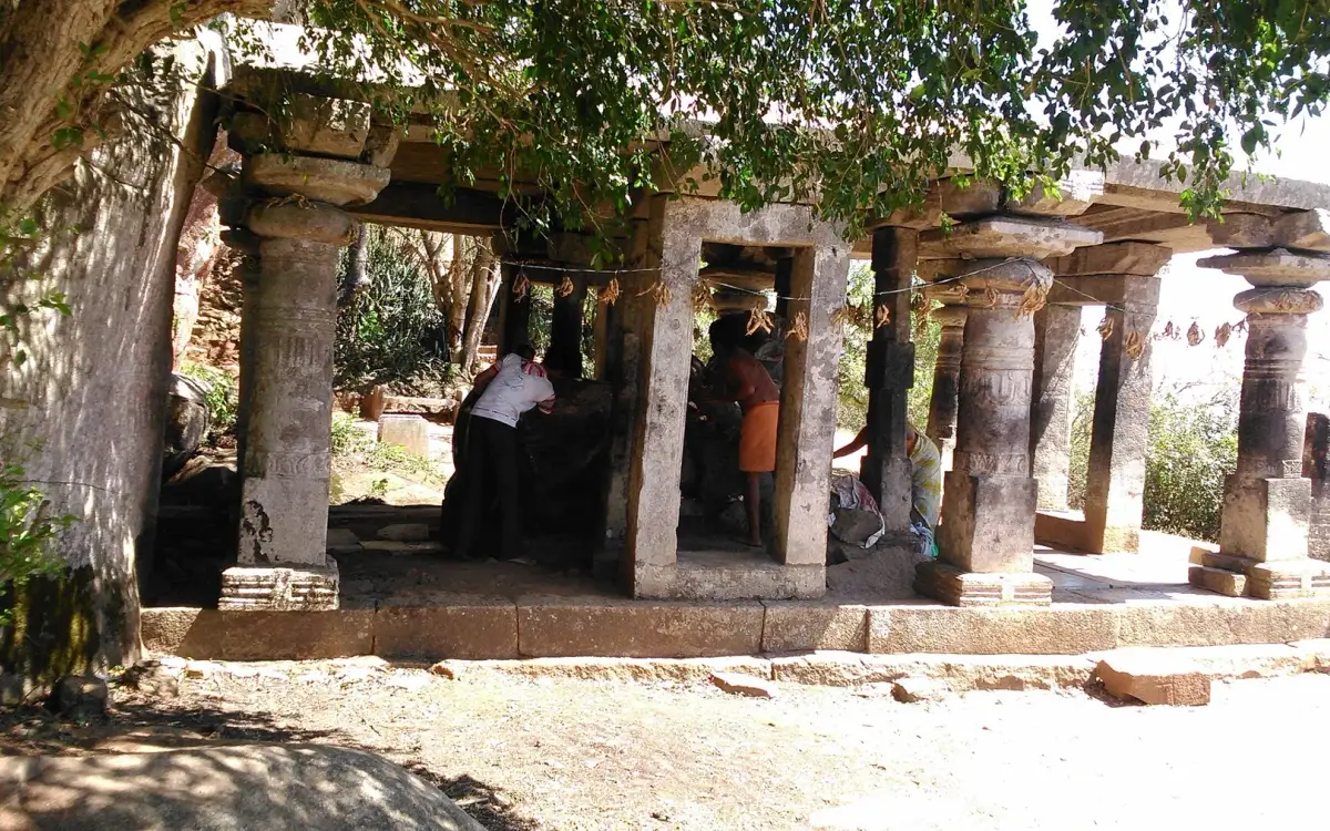 Yoga Nandeeshwara Temple — Temple