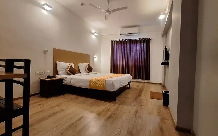 Classic Executive AC Room