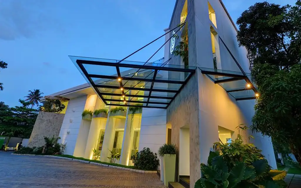 The entrance to Memories Multi Cuisine Restaurant on AC Road at Ramankary, as published by the operator.