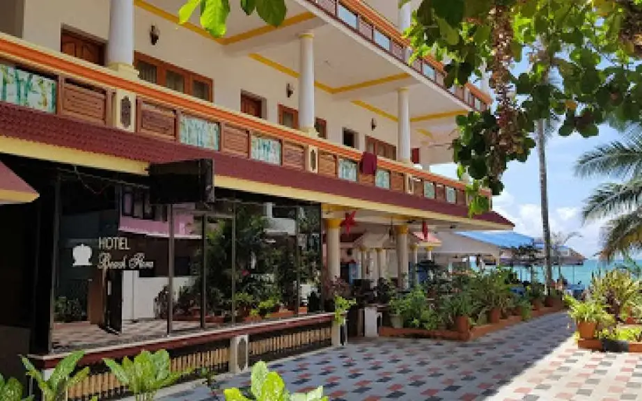 Hotel Beach Florra Inn Kovalam — Budget beach hotel in Kovalam