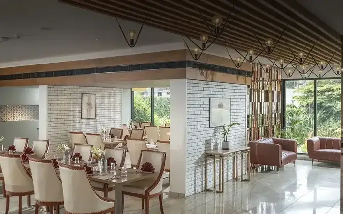 Oshin Hotels Kalpetta — Hotel and restaurant in Kalpetta