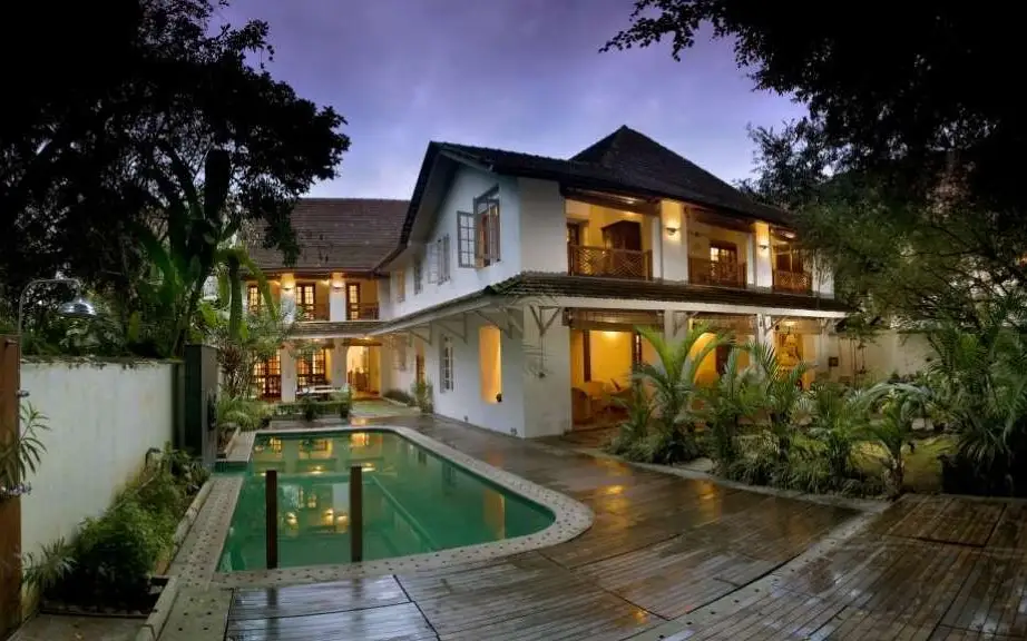Le Colonial property or offering, as published by its operator; confirm present condition directly.