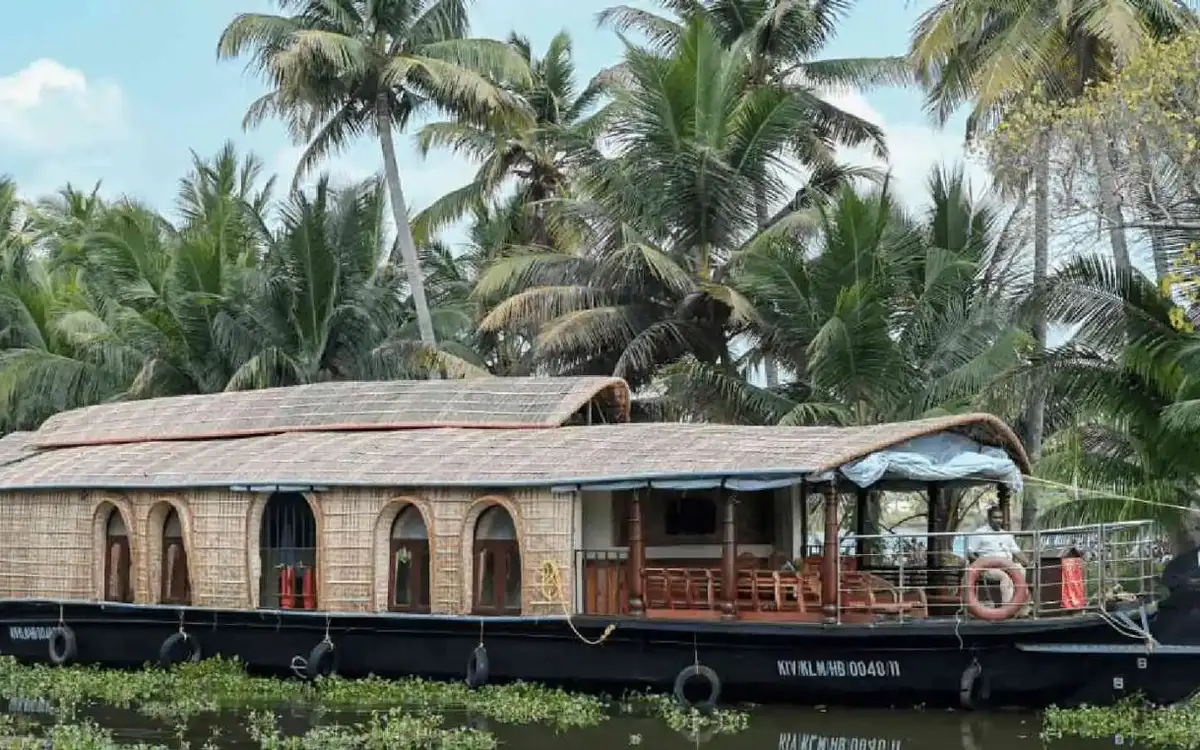 Kollam Dream Houseboat property or offering, as published by its operator; confirm present condition directly.