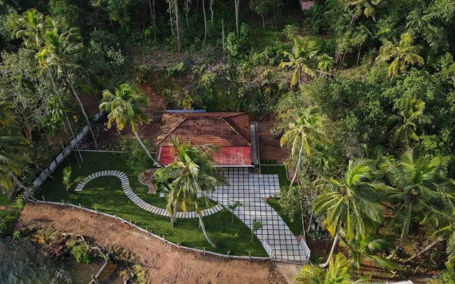 Anoops Lake view cottage - Munroe — Homestay in Munroe Island