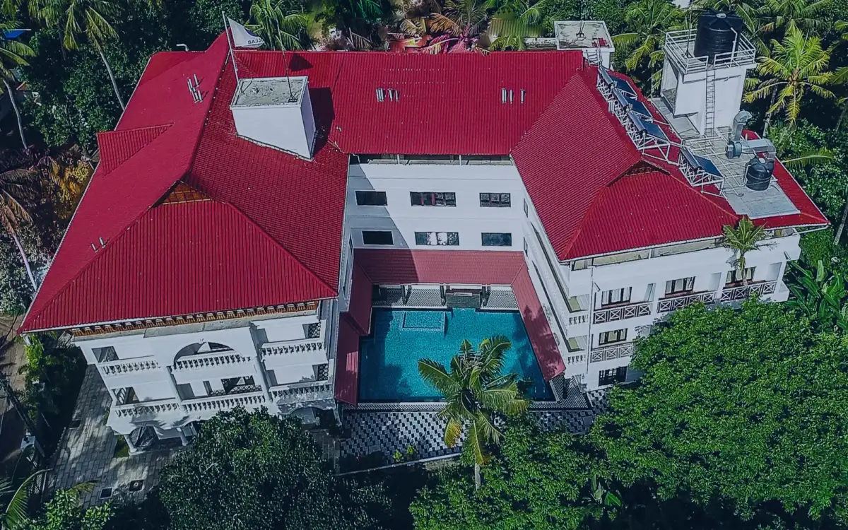 Sajjoys Varkala — Varkala cliff hotel in Varkala