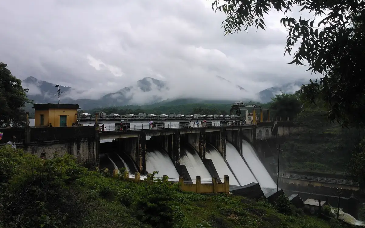 Mangalam Dam — Dam in Palakkad town