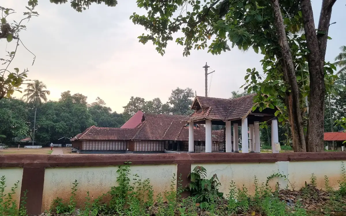 Thrikkakara Vamana Temple — Temple in Kochi City