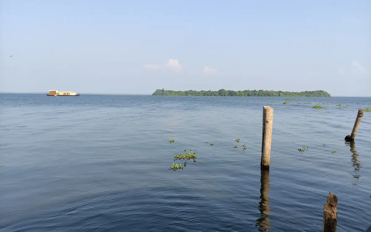 Pathiramanal Island — Island in Kuttanad