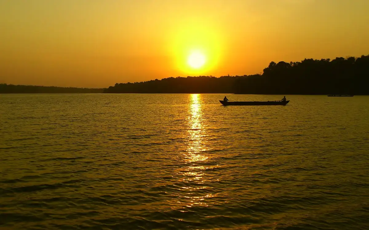 Sasthamcotta Lake — Backwater in Kollam town