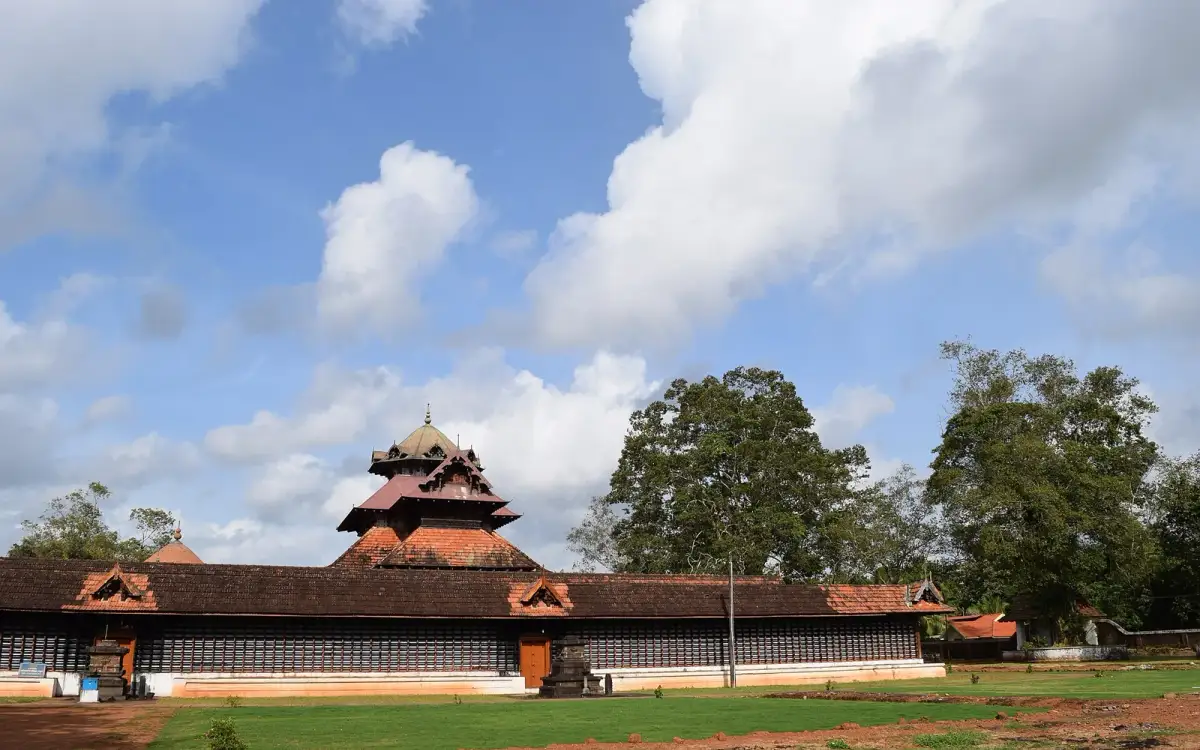 Peruvanam Mahadeva Temple — Temple in Thrissur city