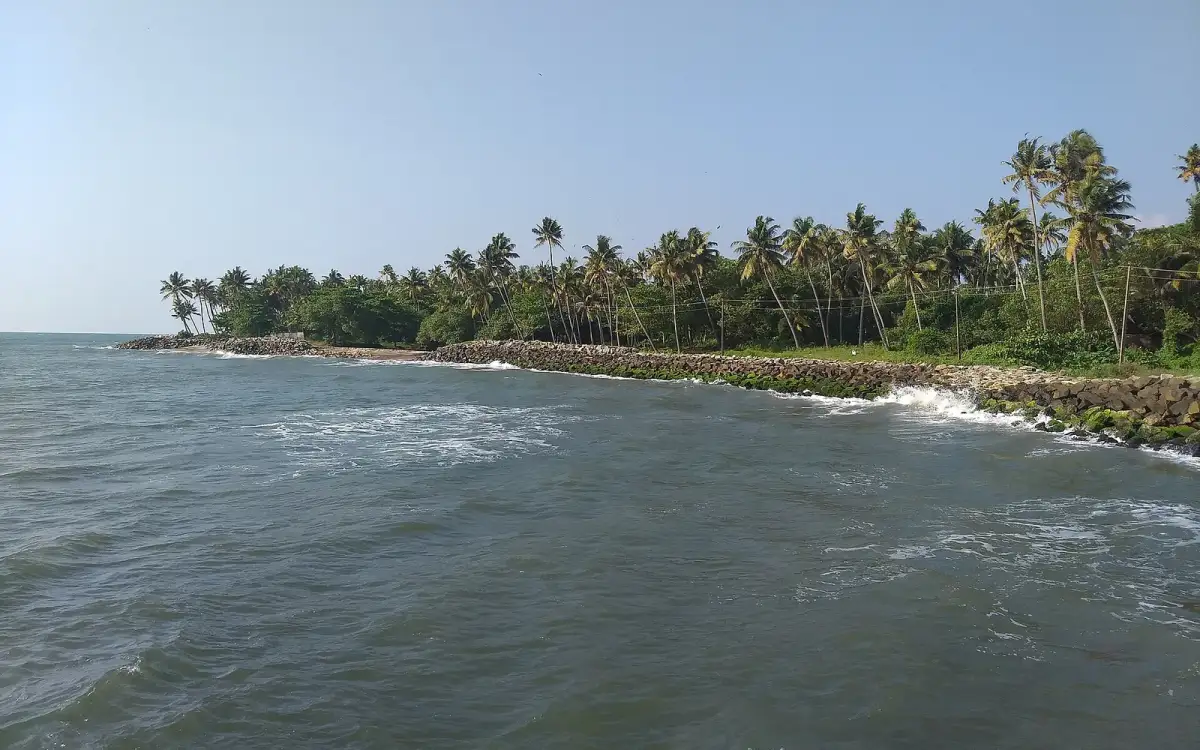 Thirumullavaram Beach — Beach in Kollam town