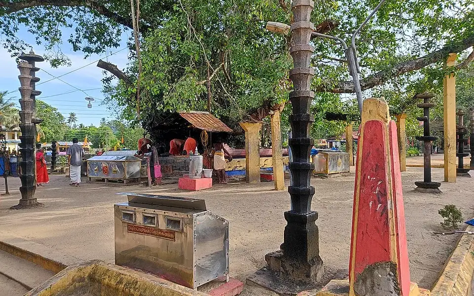 Oachira Parabrahma Temple — Temple in Karunagappally