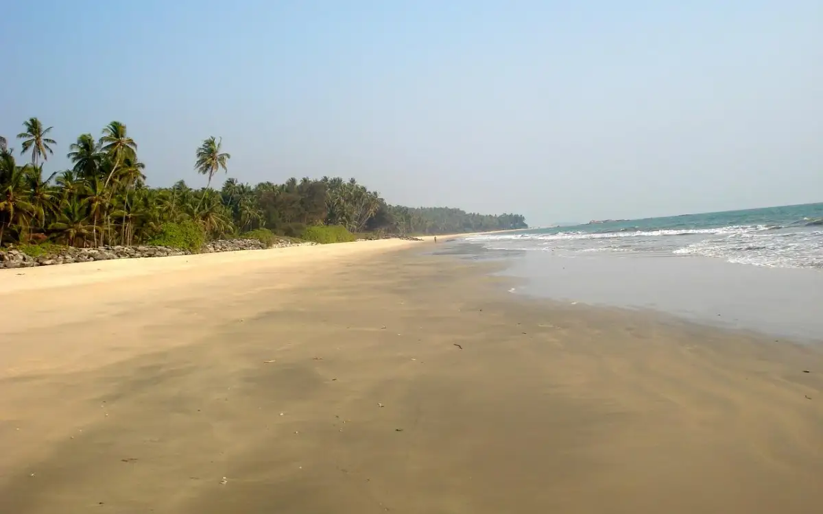Kizhunna Beach — Beach in Thottada