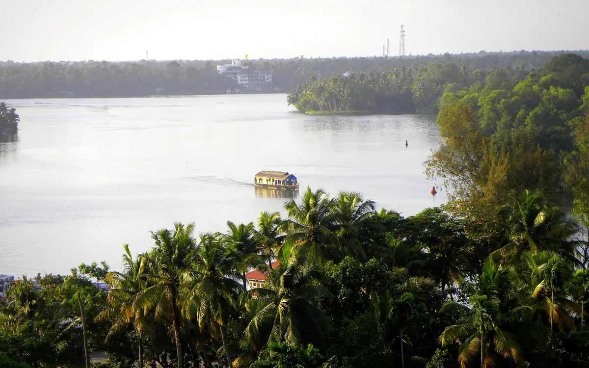 Ashtamudi backwater viewpoints — Viewpoint in Munroe Island