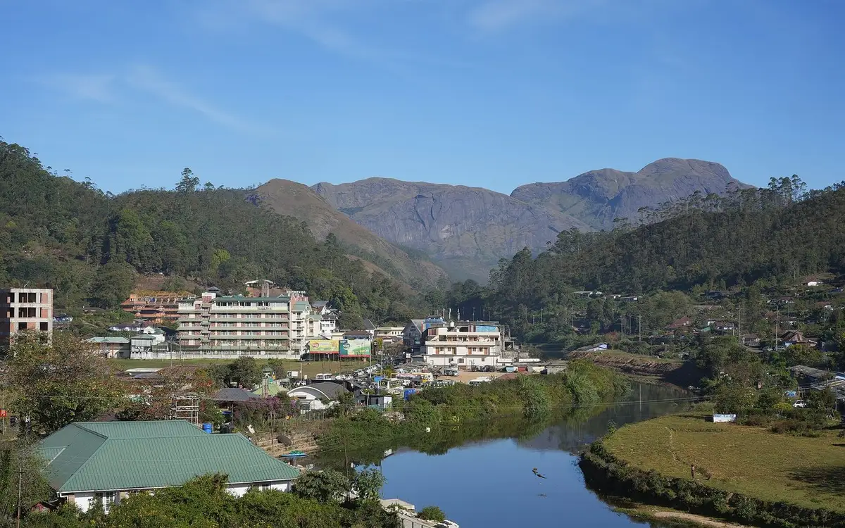 Munnar — Hill Station in Munnar