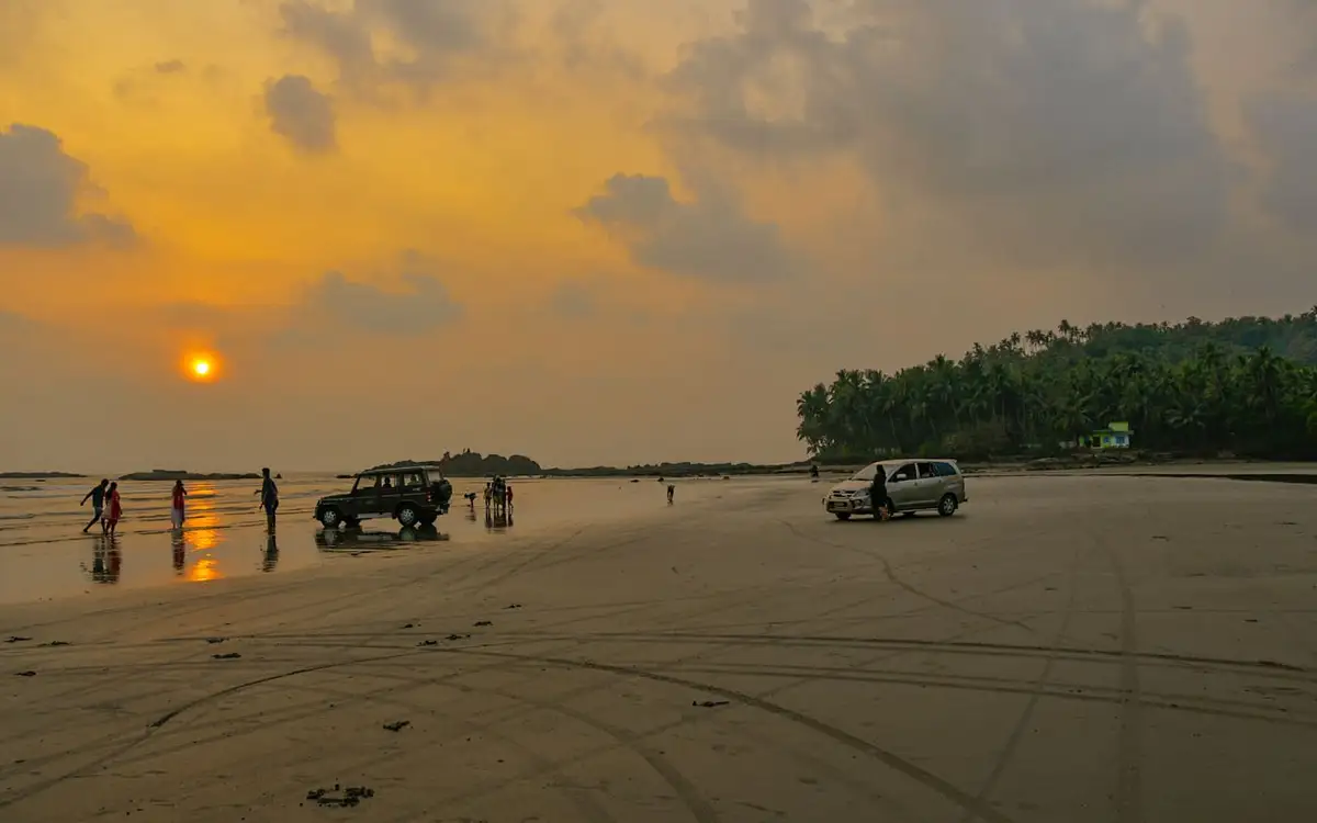 Muzhappilangad Drive-in Beach — Beach in Muzhappilangad and Thalassery