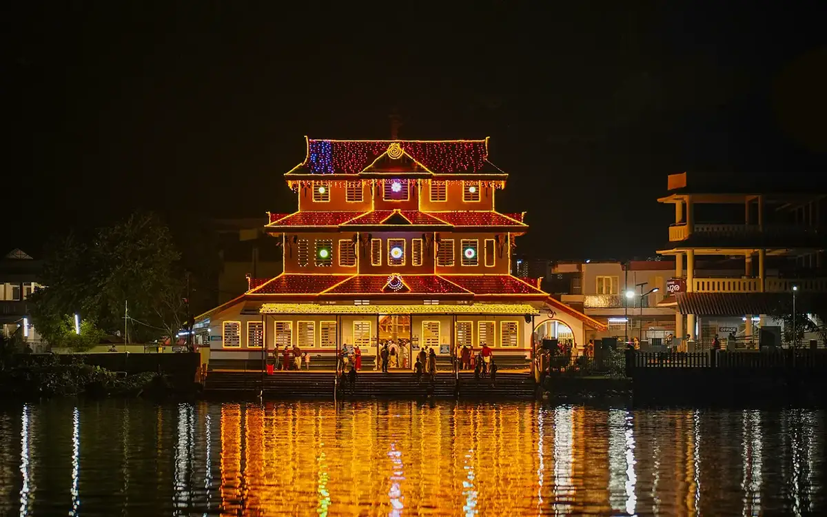 Parassinikadavu Muthappan Temple — Temple in Parassinikadavu