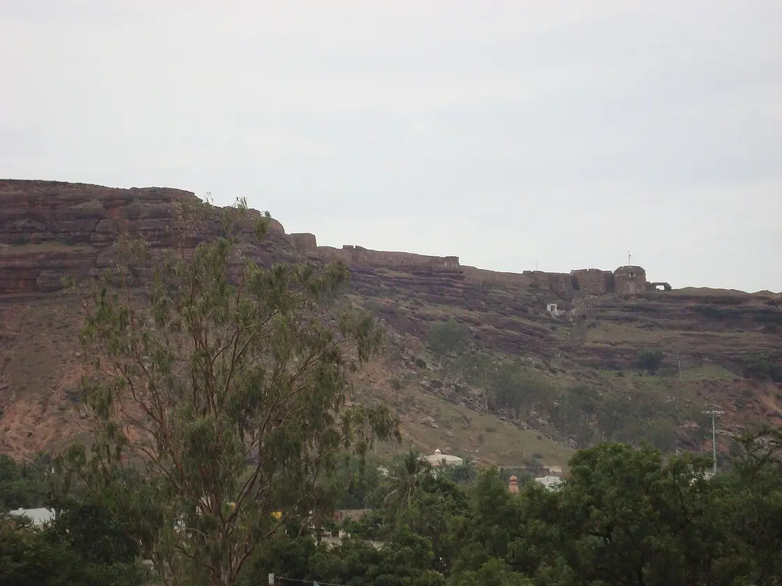 Gajendragad Fort, Gajendragad