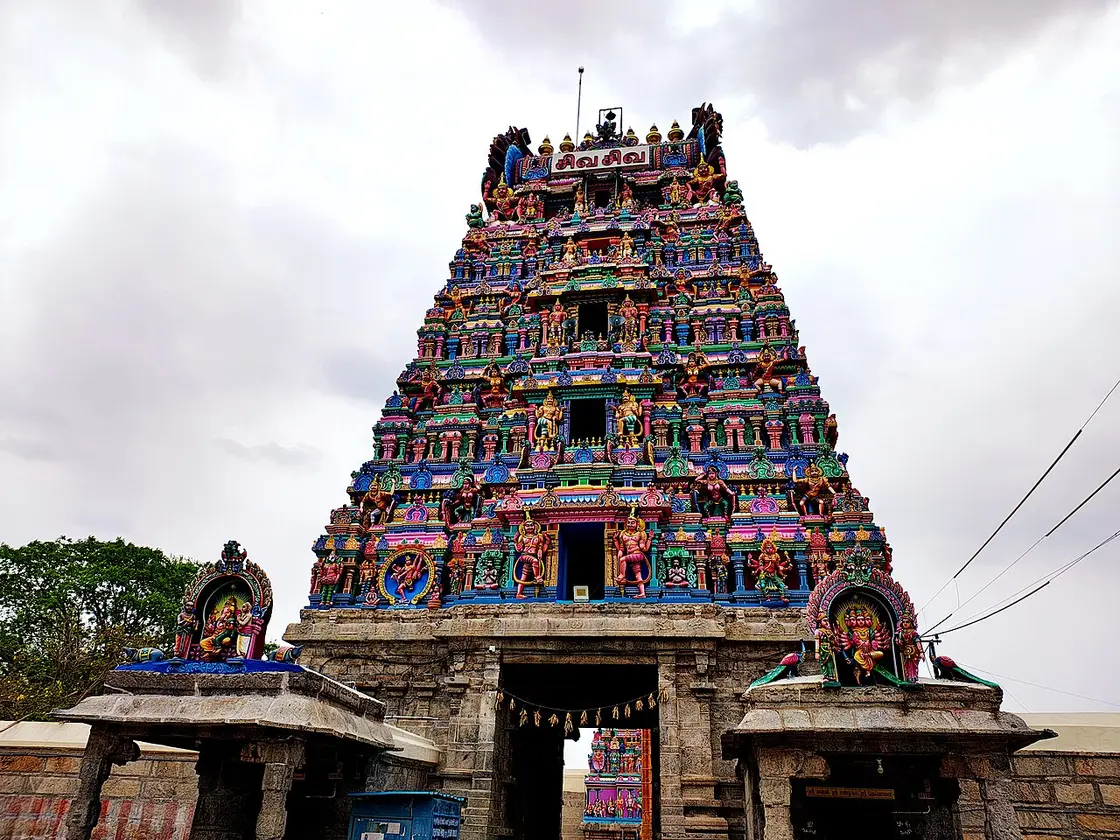 Vadaranyeswarar Temple, Tiruvalangadu, Tiruvalangadu