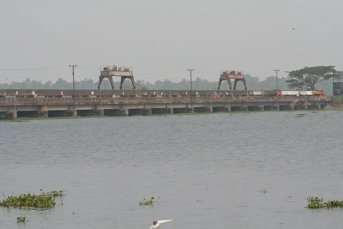 Thanneermukkom Bund, Mararikulam