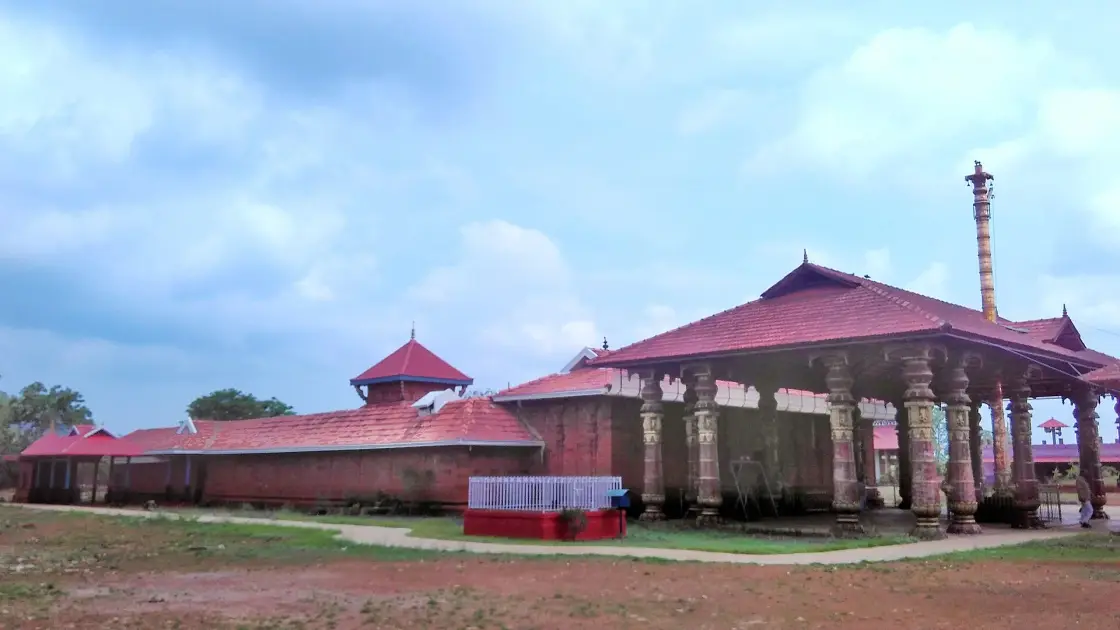 Vadukunnu Siva Temple, Madayipara
