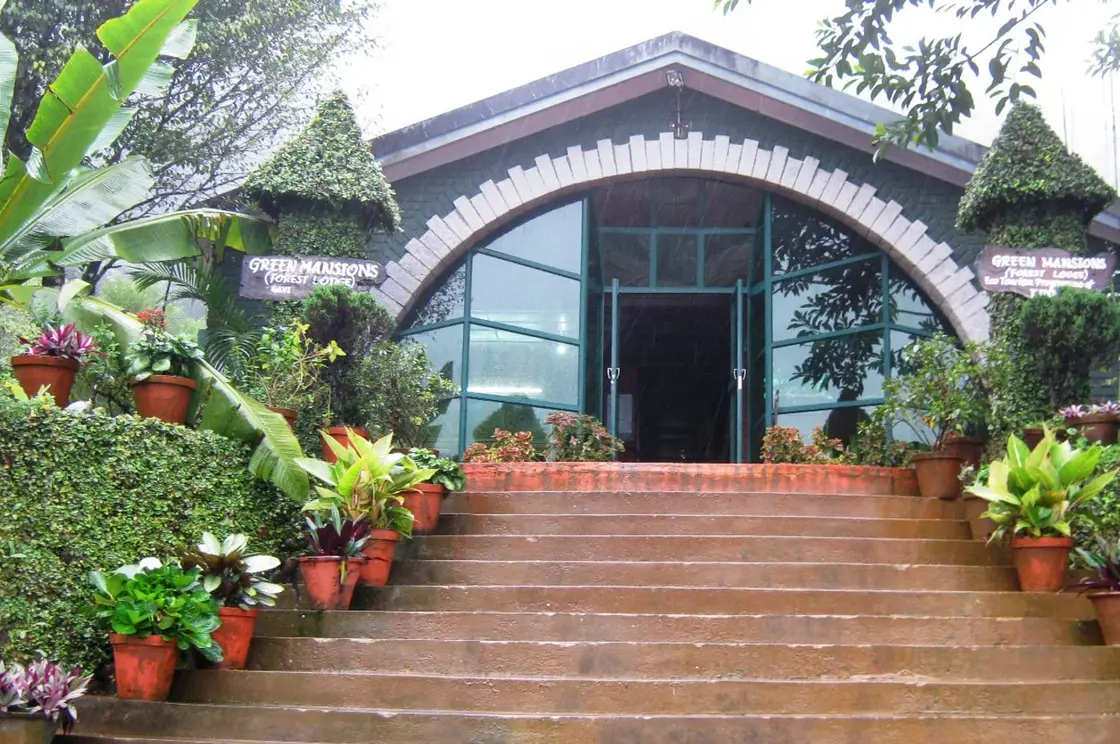 Eco-tourism treks, Gavi