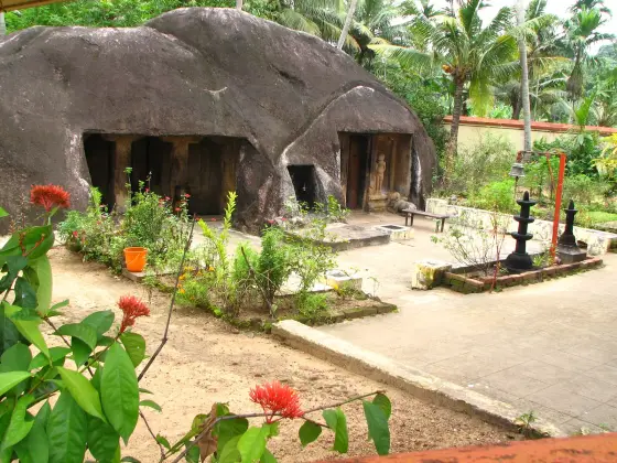 Kottukal Cave Temple (2)