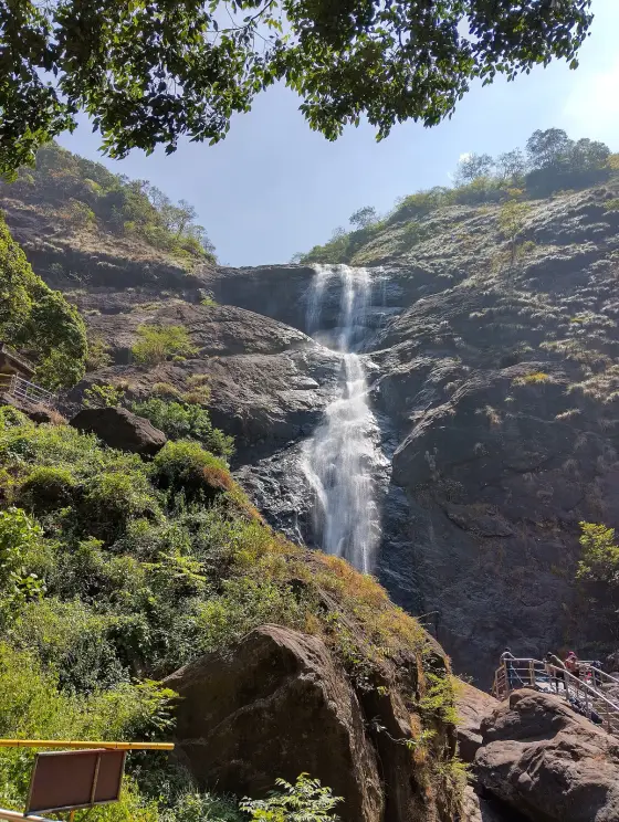 Palaruvi Waterfalls (1)