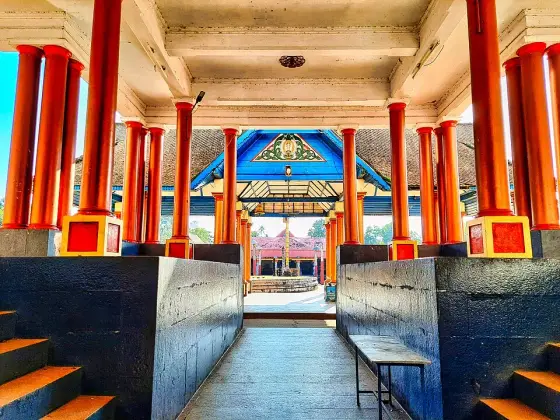 The passage through the entrance hall at Chengannur.