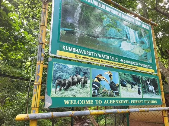 A photographed visitor sign at Kumbhavurutty; check current access locally.