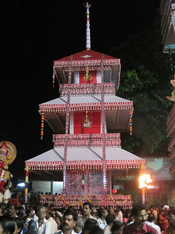 An illuminated theru at the Chettikulangara festival.