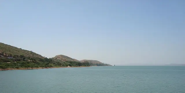 Navilutirtha and Renuka Sagara Dam, Saundatti