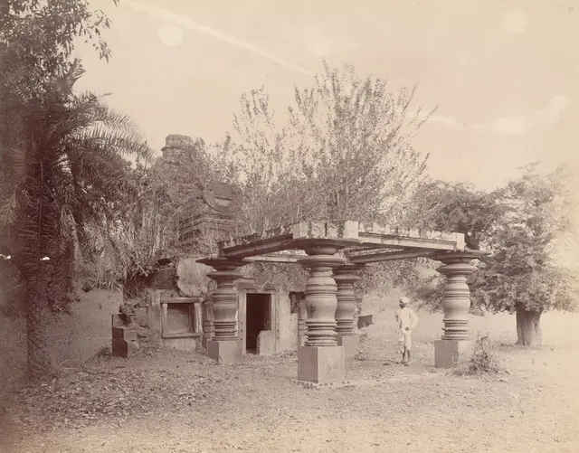 Hangal Fort, Hangal