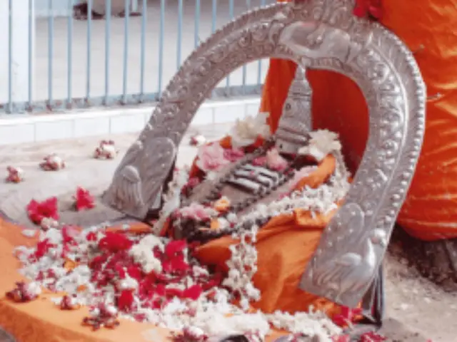 Nerur Sadasiva Brahmendra Adhistanam, Karur